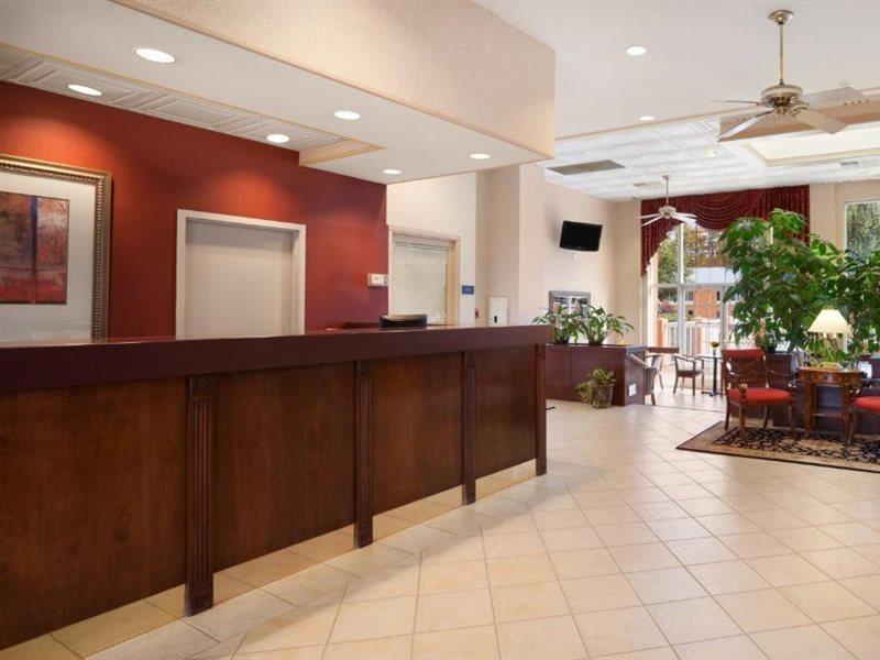Hotel Baymont By Wyndham Warrenton Exterior foto