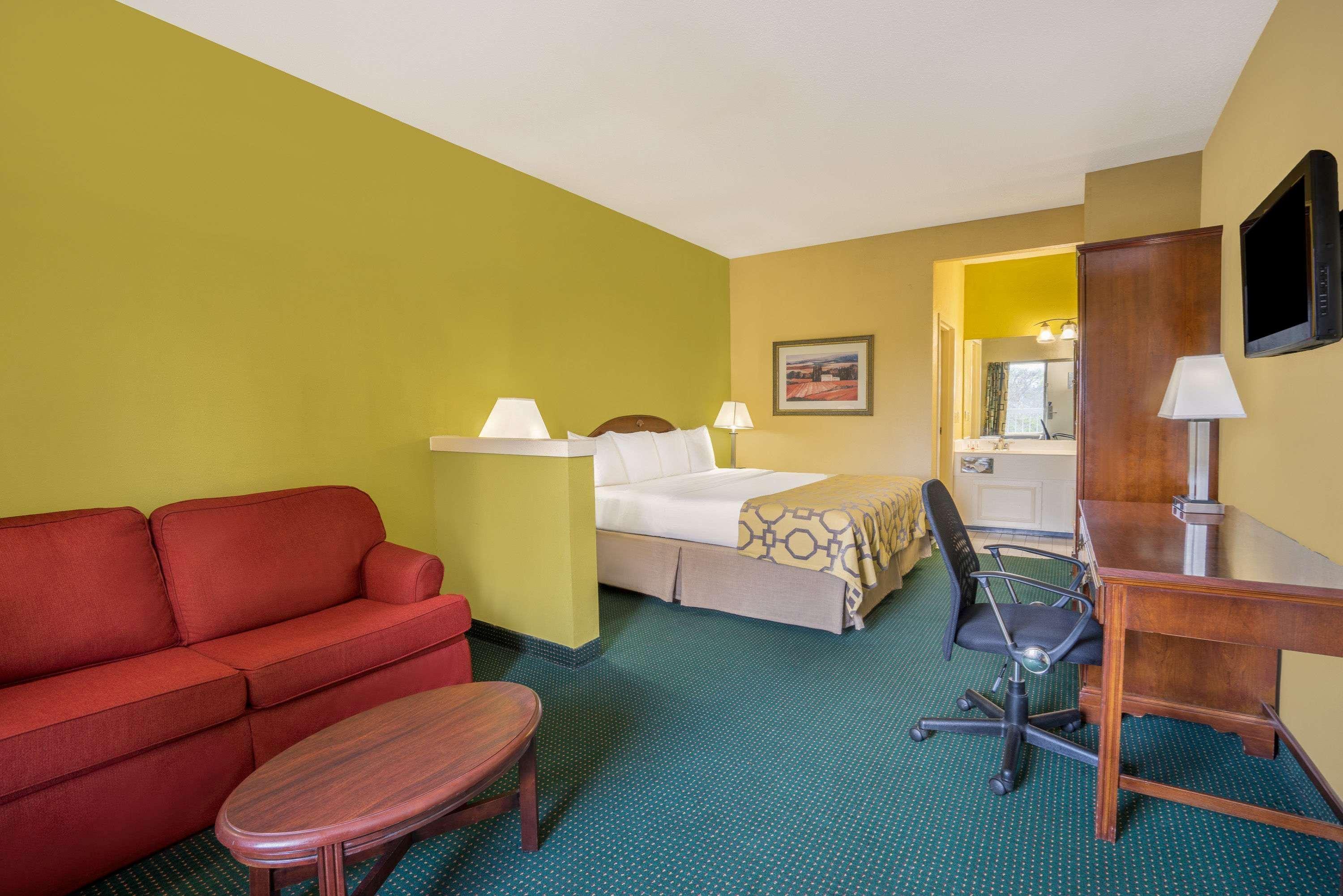 Hotel Baymont By Wyndham Warrenton Exterior foto